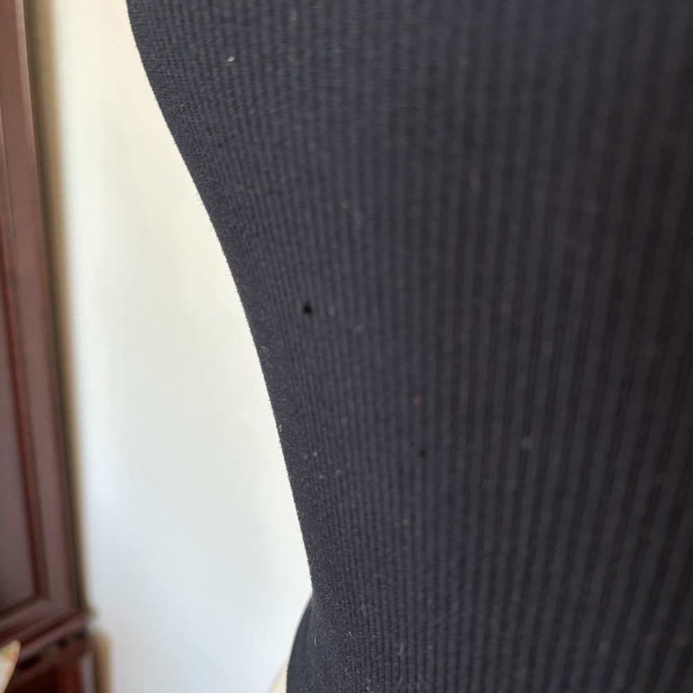 Solid Black Ribbed Halter Tank Top - Picture 2 of 8